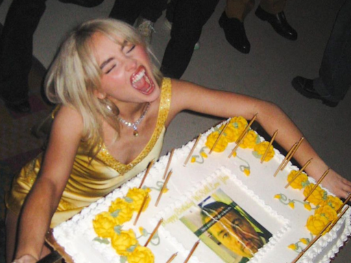 「不....別到25歲，你還很性感～」美國歌手的生日蛋糕上，有里安納度的迷因照？