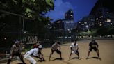 'Quero ensinar mais do que apenas beisebol', diz professor japonês enviado pelo governo do Japão ao Rio