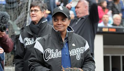 Ex-Mayor Lori Lightfoot, a White Sox superfan, says attacks against Jerry Reinsdorf border 'antisemitism'