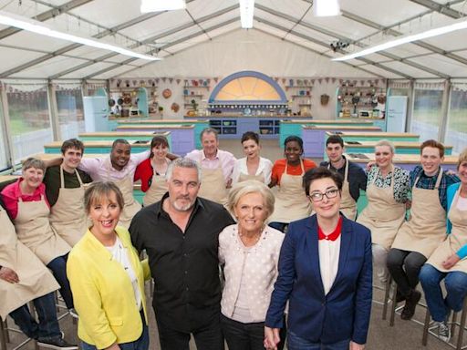 ‘The Great British Baking Show’ judge Paul Hollywood is on TikTok. Here are his best baking tips