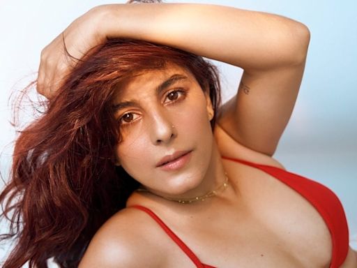 Sexy! Mirzapur Actress Isha Talwar Turns Up The Heat In Red Bikini, Hot Photos Go Viral; See Here - News18