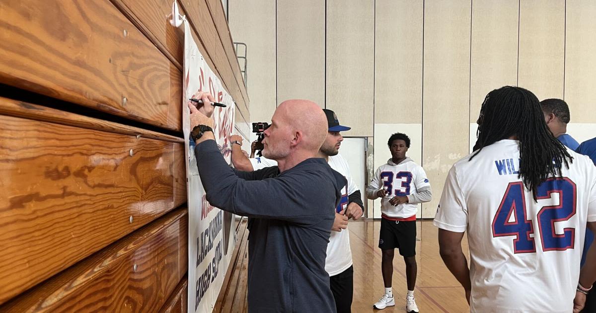 Buffalo Bills players, coaches spend day visiting 12 schools around the area