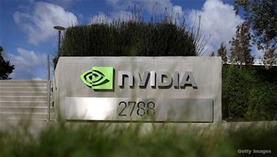 Nasdaq Futures Surge 2%; NVIDIA (NVDA.US) Soars 3.4% in Pre-Mkt Session