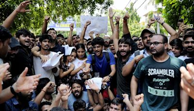 Massive protests erupt in Delhi after death of IAS aspirants in flooding, students demand immediate action against authorities