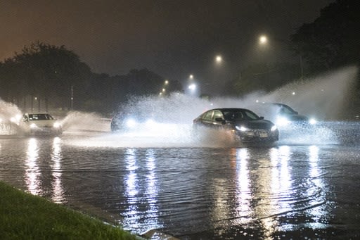 Severe storms with tornado reports whip through Midwest, killing 1, cutting power to 460K