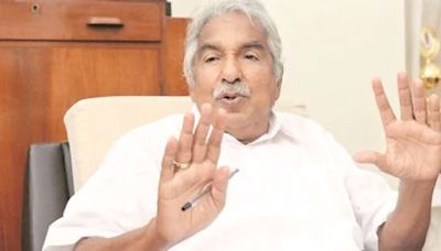 Book on solar scam claims it was orchestrated to destroy Oommen Chandy