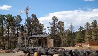 Ruidoso holds town hall meeting answering questions from residents on fires and flooding