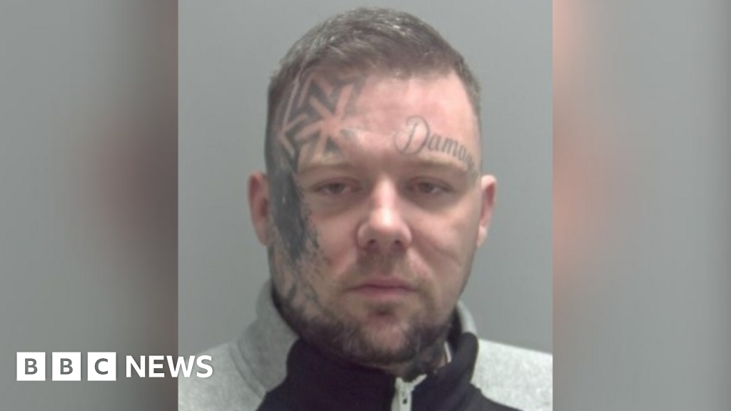 Suffolk Police hunting Daryl Taylor after Ipswich Hospital escape