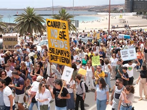 Spanien:Demonstrationen gegen Massentourismus auf den Kanaren