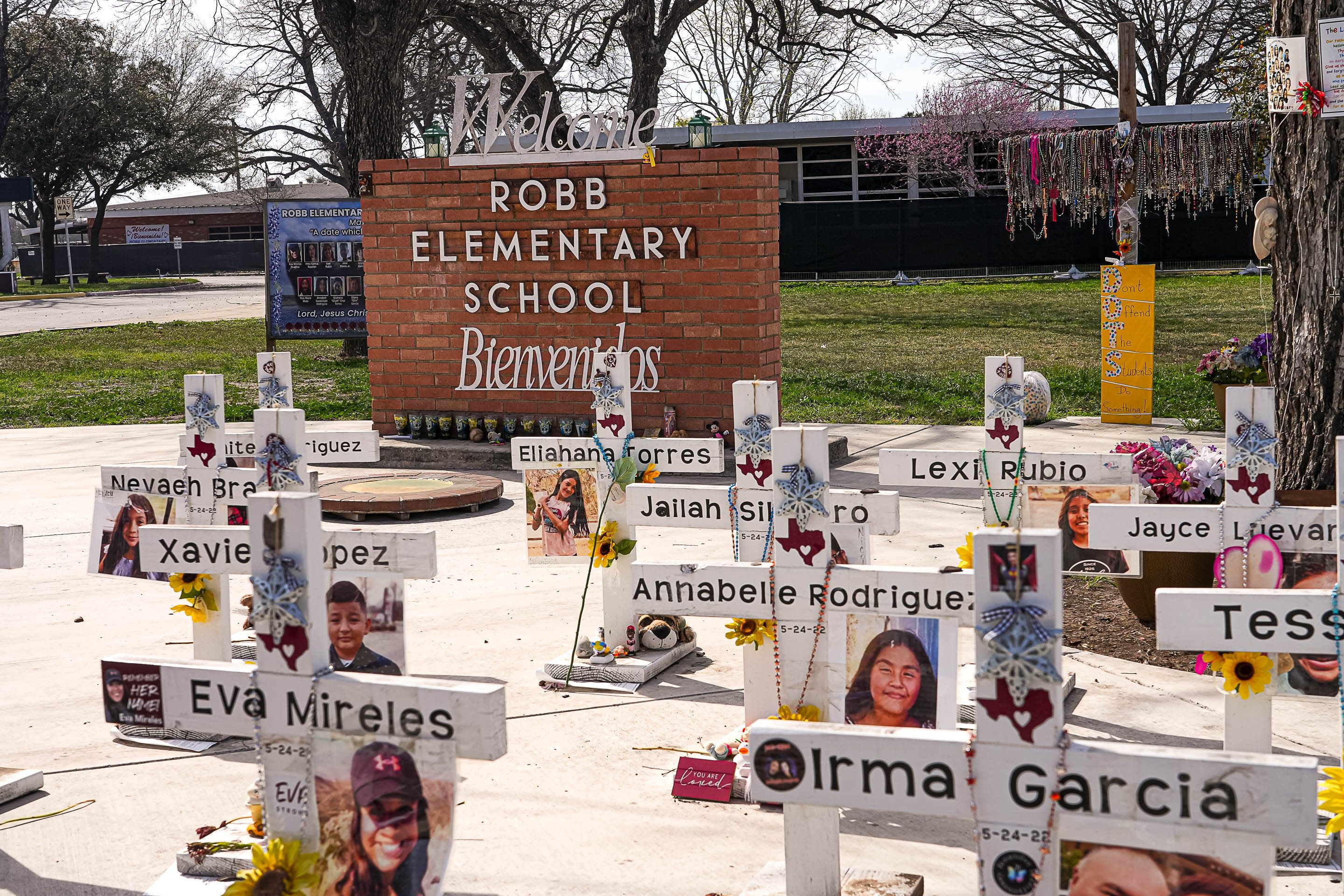 See memorials in Uvalde and across Texas that honor victims of Robb Elementary shooting