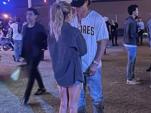 Kristin Cavallari Cuddles with Her Montana Boy Mark Estes at Stagecoach