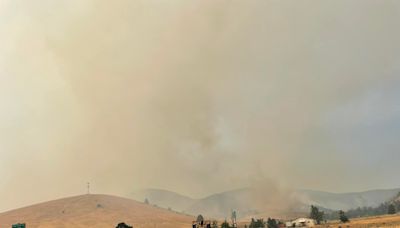 Oregon wildfire updates: Cow Valley Fire rips to 20,000 acres, threatening 30-50 homes