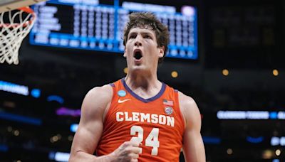 Clemson’s PJ Hall makes NBA decision