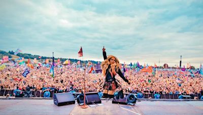 Avril Lavigne: así fue su histórico debut en Glastonbury