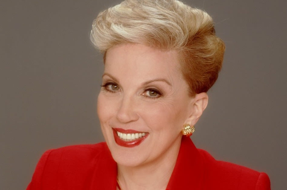 Dear Abby: A widow urges couples to put down phones and appreciate one another