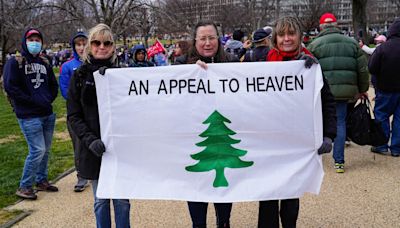 San Francisco officials take down 'Appeal to Heaven' flag from in front of City Hall