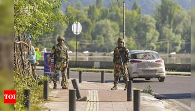 J&K: Top Army officers review security amid rise in terror attacks | India News - Times of India