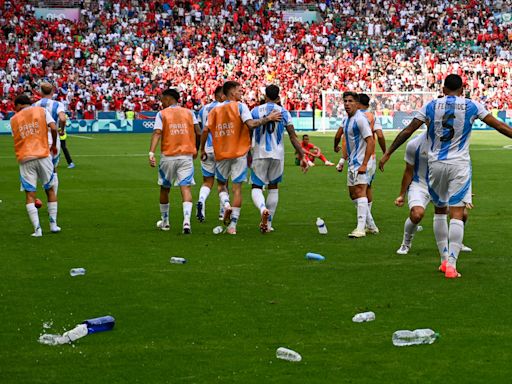 “Biggest circus I’ve ever seen” – Argentina coach furious after chaos breaks out in Paris Olympics opener