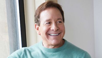Steve Guttenberg Practiced on a ‘Rubber Hose’ While Learning to Be a Dialysis Tech to Treat Dad at Home
