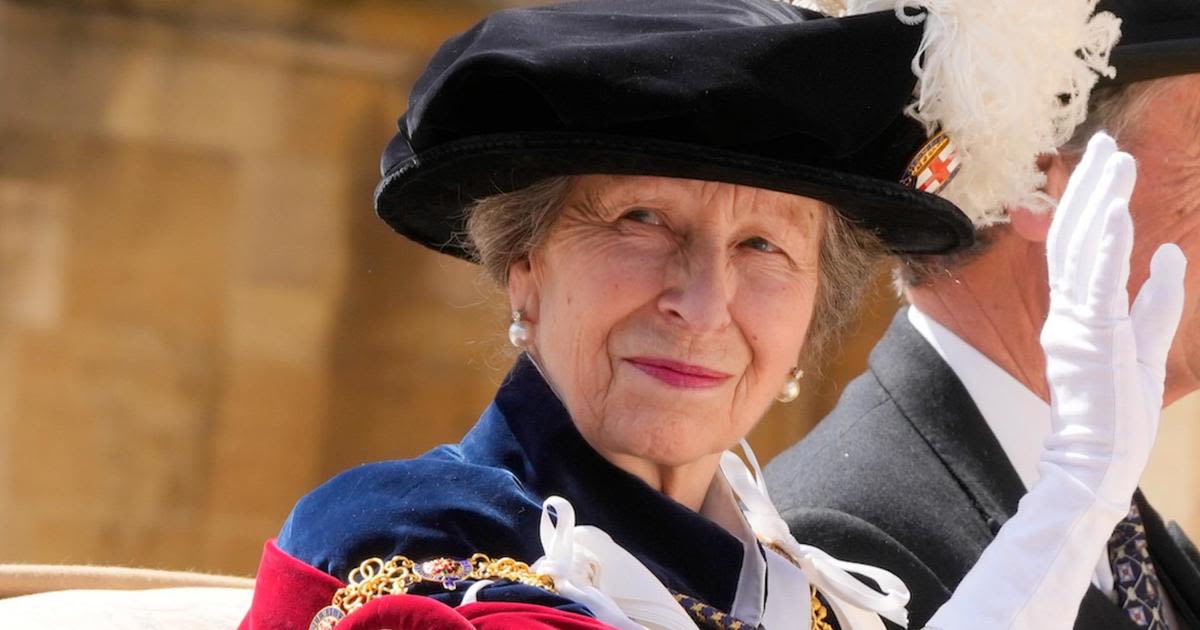 Princess Anne leaves hospital after five nights