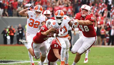 Barrett Carter named to the 2024 Butkus Award watch list