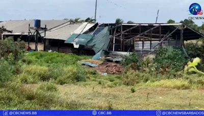 El huracán Beryl alcanzó la categoría 5 y se dirige hacia Jamaica tras dejar al menos un muerto en las islas de Barlovento