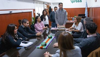 Salud en Río Negro: ocho empresas presentaron ofertas por medicamentos para el Ipross - Diario Río Negro