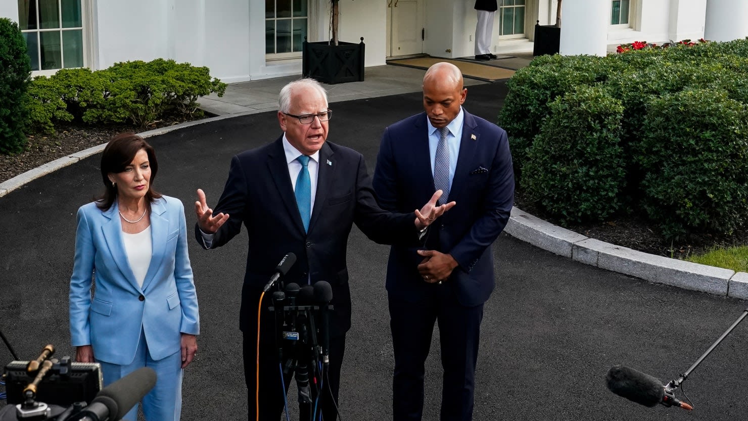 Dem Guvs Show No Signs of Backing Away From Biden