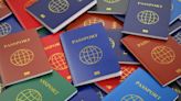 Los pasaportes más (y menos) poderosos del mundo en 2023