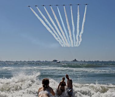 Mailbag: Air show and hot air in Huntington Beach