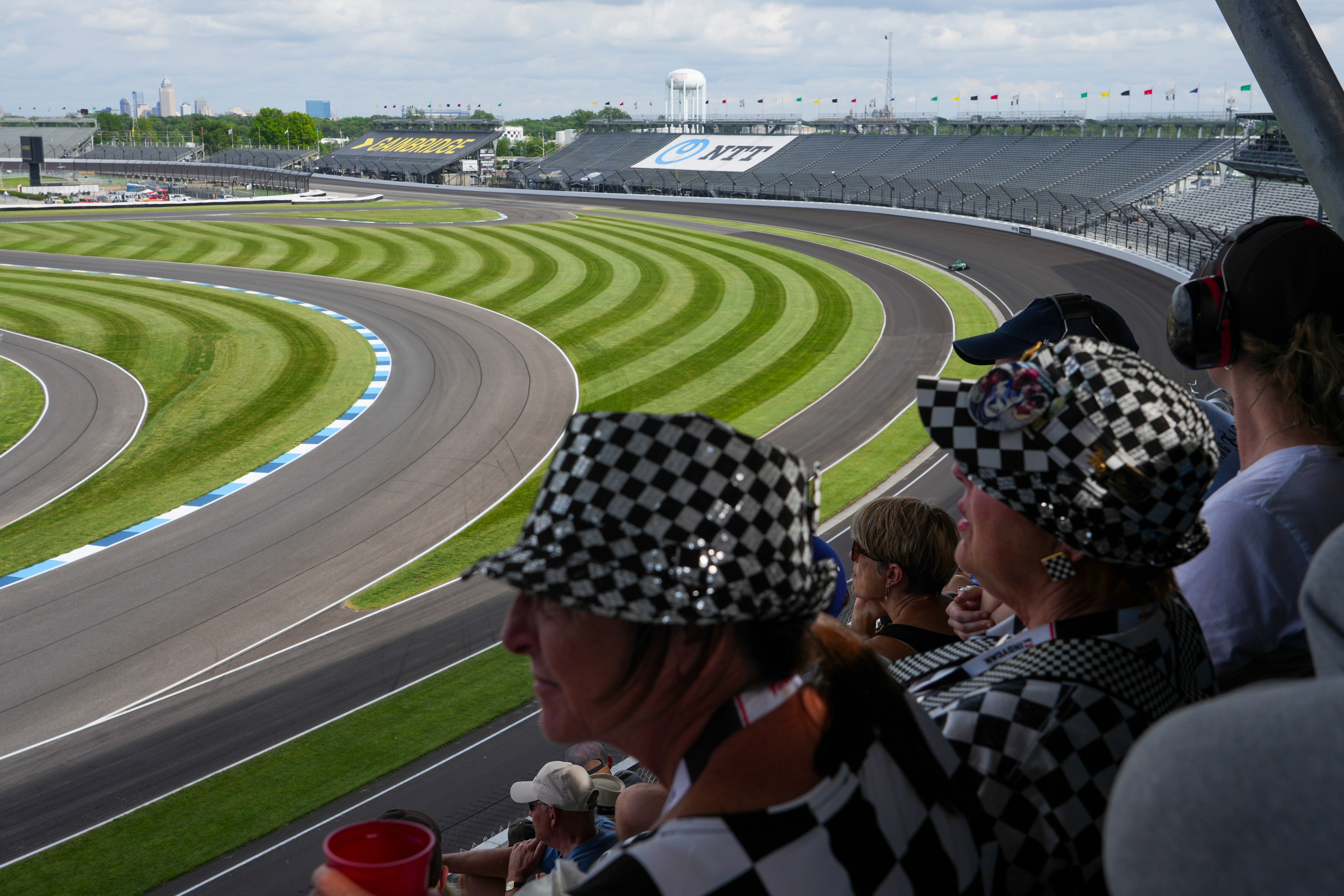 'Hallowed ground:' How Indianapolis Motor Speedway changed Jeff Gordon's life