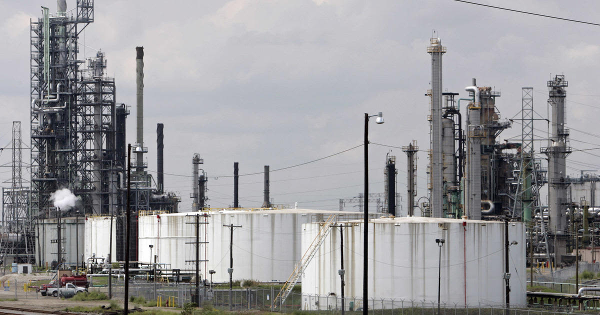 Marathon's Detroit refinery union workers go on strike