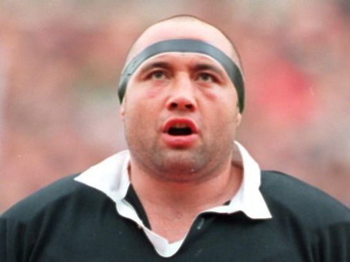 Former All Blacks star Norm Hewitt dies at 55 after battle with motor neurone disease