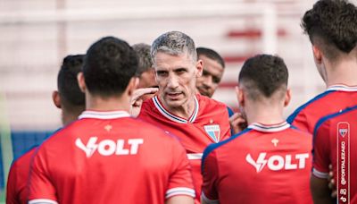 Fortaleza X Atlético-GO - Momentos diferentes em campo na Arena Castelão