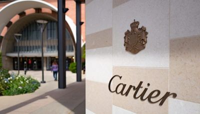 Cartier versuchte nach einem Tippfehler auf der Website, einen Mann davon abzuhalten, 12.600-Euro-Ohrringe für 12 Euro zu kaufen – und scheiterte