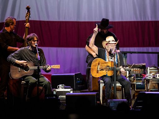 Outlaw Music Festival with Willie Nelson and Bob Dylan in Pa.: Where to buy tickets under $30