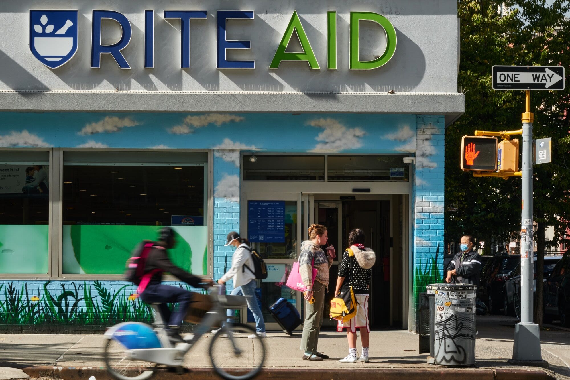 Rite Aid CEO’s $20 Million Pay Spurs Lender Backlash