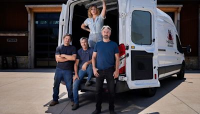 American Pickers coming to Iowa, and they're looking for your antiques