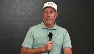 Phil Mickelson makes position clear with comment on LIV Golf and PGA Tour talks