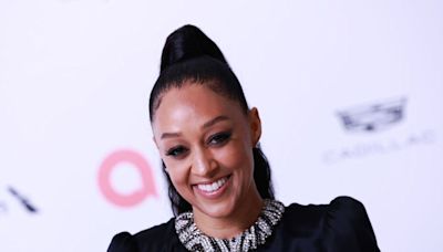 Tia Mowry’s Teenager Had the Funniest Reaction To Watching His Mom & Aunt Tamera Mowry on TV