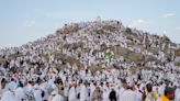 Photos: Muslim pilgrims from around the world participate in Hajj