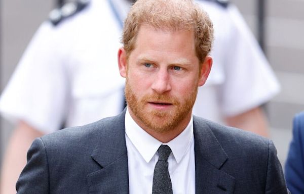 Royal Family issued urgent financial warning over Prince Harry's US citizenship