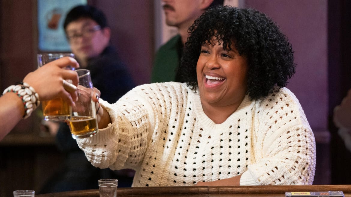 Natasha Rothwell’s ‘How to Die Alone’ Should Be Your Weekend Streaming Binge