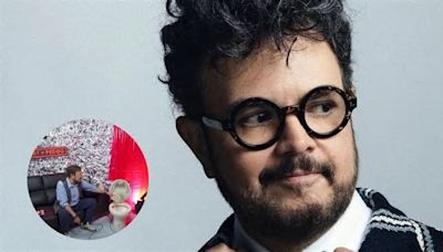 “No es para alguien de mi edad”, Aleks Syntek tira el disco de Karol G al escusado