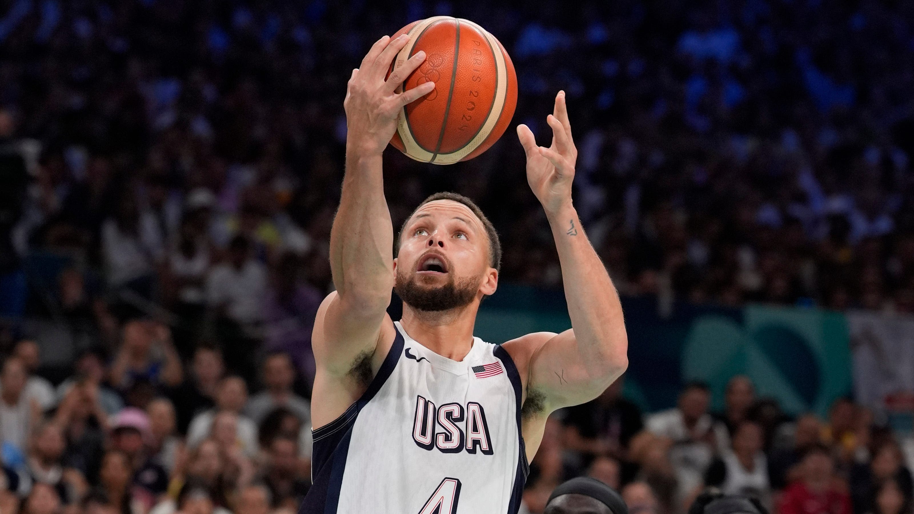 While Steph Curry looks for his shot, US glides past South Sudan in Olympics