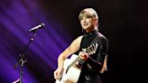 Raye, Taylor Swift Reign Over U.K. Charts
