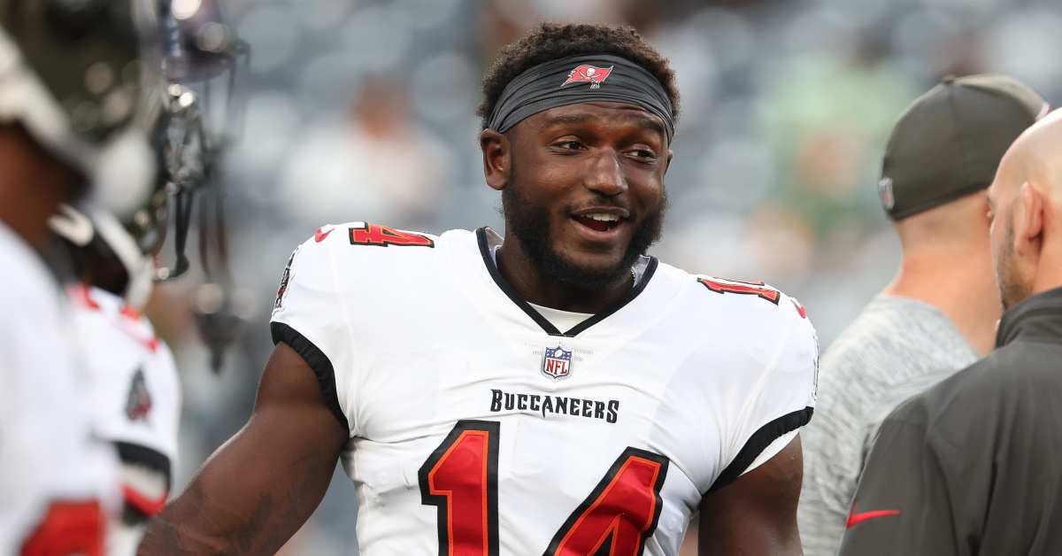 No Talks? Why Are Bucs Waiting To Discuss Chris Godwin Contract Extension?