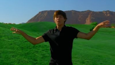 Zac Efron Improvised All Of "Bet On It" From "HSM 2," And I'm So Freaking Impressed