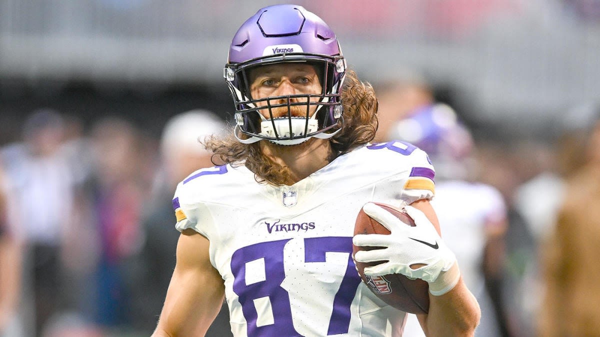T.J. Hockenson injury update: Vikings TE ahead of schedule, Kevin O'Connell puts doubt in Week 1 availability