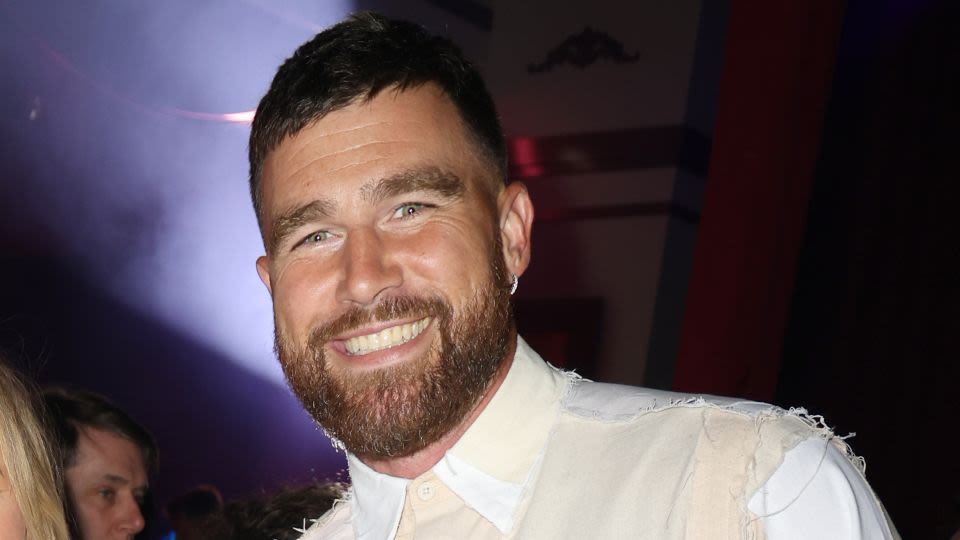 Travis Kelce will star in Ryan Murphy’s new FX series